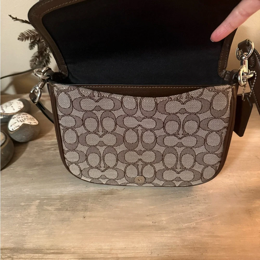 Coach Dark Brown and Gray Crossbody Bag Amelia Saddle Bag - Picture 4 of 6